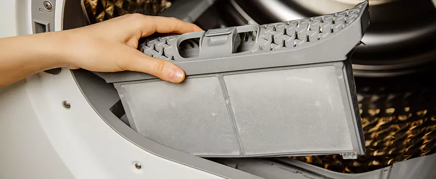 Signs Of A Clogged Dryer Lint Trap in Evansville, Indiana